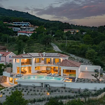 Luxury Dana Indoor Pool And Sauna - Happy Βίλα