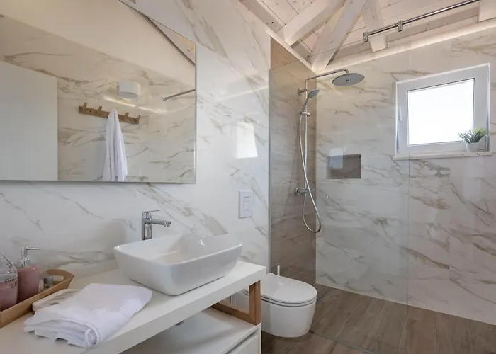 Willa Luxury Dana Indoor Pool And Sauna *
