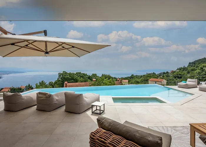 Luxury Dana Indoor Pool And Sauna Willa Ičići