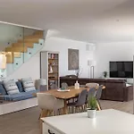 Luxury Dana Indoor Pool And Sauna