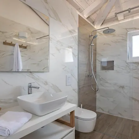 Willa Luxury Dana Indoor Pool And Sauna *